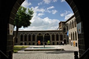 Diyarbakır Kent Müzesi (Cemil Paşa Konağı )