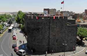 Dağ Kapı Burcu