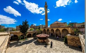 Karabehlül Bey Cami